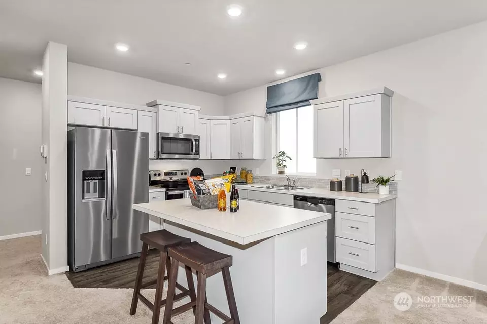 Kitchen - 4226 Pronghorn Pl #50, Bremerton, WA 98310 photo 2 of 4