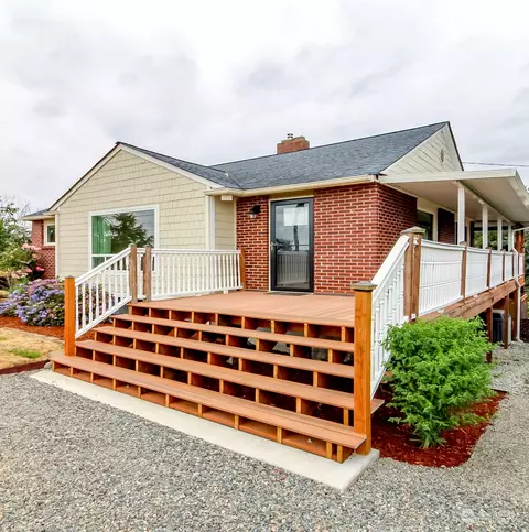 6911 Vickery Ave E, Tacoma, WA 98443