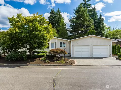 922 243rd St SW, Bothell, WA 98021