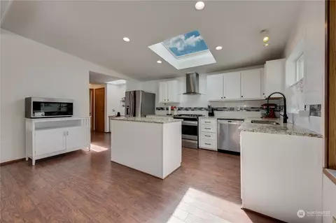 922 243rd St SW, Bothell, WA 98021 photo 9