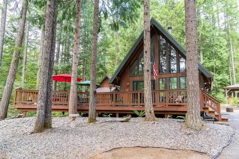 31 N Mount Jupiter Ct, Hoodsport, WA 98548