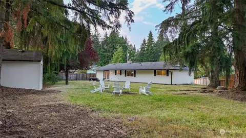 Exterior - 3714 108th Pl SE, Everett, WA 98208 photo 3 of 5