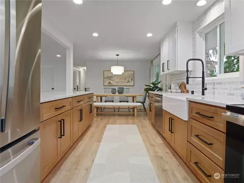 Kitchen - 3714 108th Pl SE, Everett, WA 98208 photo 4 of 6