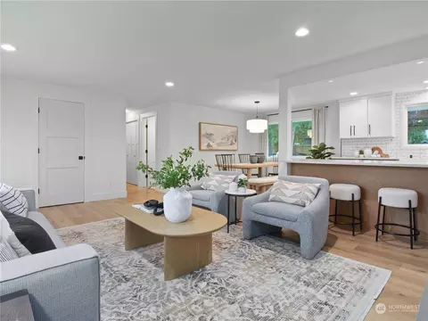 Living - 3714 108th Pl SE, Everett, WA 98208 photo 5 of 5
