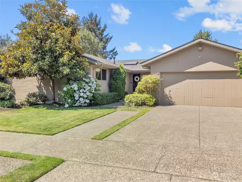 8703 Fauntlee Crst SW, Seattle, WA 98136