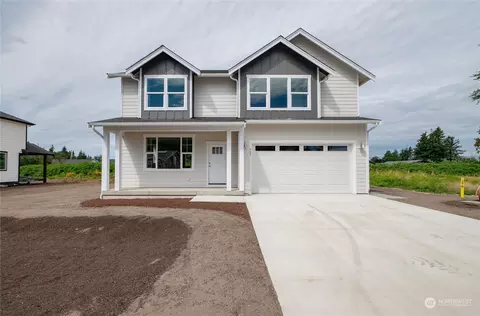 909 Crimson Ct, Nooksack, WA 98276