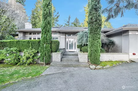 7622 NE 14th St, Medina, WA 98039