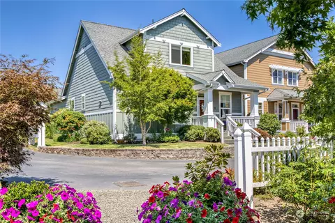 94 NE Whimbrel Ln, Poulsbo, WA 98370