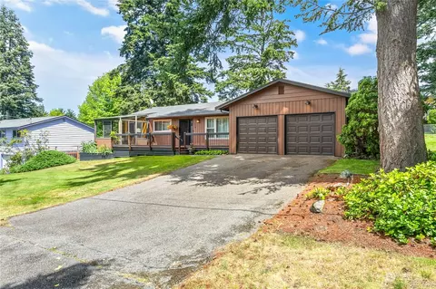 513 Lyla Ln, Bellingham, WA 98225