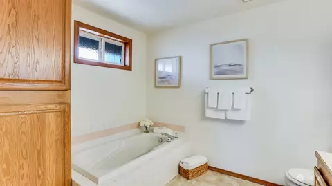 Bath - 505 Corrin Ave SE, Orting, WA 98360 photo 2 of 3