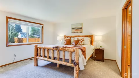 Bedroom - 505 Corrin Ave SE, Orting, WA 98360 photo 1 of 3
