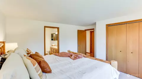 Bedroom - 505 Corrin Ave SE, Orting, WA 98360 photo 2 of 3
