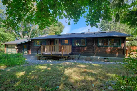 276 Elizabeth Dr, Point Roberts, WA 98281