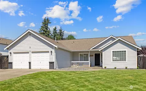21711 116th St E, Bonney Lake, WA 98391
