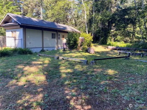 23906 Elm Ln, Ocean Park, WA 98640