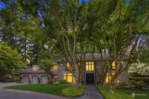 1649 100th Pl SE, Bellevue, WA 98004