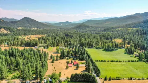 4 Beaver Valley Rd, Leavenworth, WA 98826