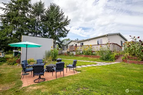 8407 Lillian Way, Blaine, WA 98230