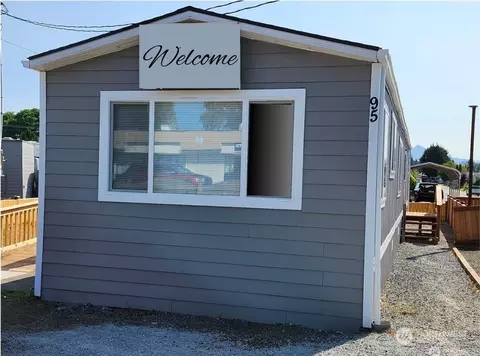 4000 76th St NE #95, Marysville, WA 98270