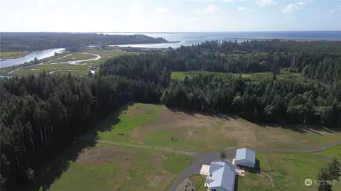 57 Bear Meadows Ln, Aberdeen, WA 98520