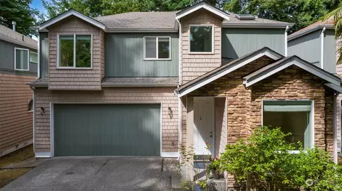 12424 100th Ave NE #3, Kirkland, WA 98034