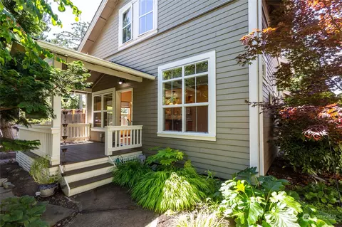 710 Nash St #3, Friday Harbor, WA 98250