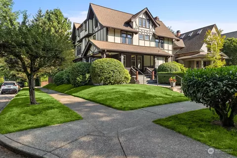 Exterior - 958 16th Ave E, Seattle, WA 98112 photo 5 of 6