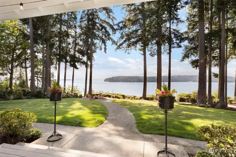 6855 NW Brothers View Ln, Silverdale, WA 98383