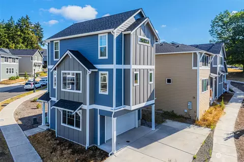 2208 Seringa Ave, Bremerton, WA 98310