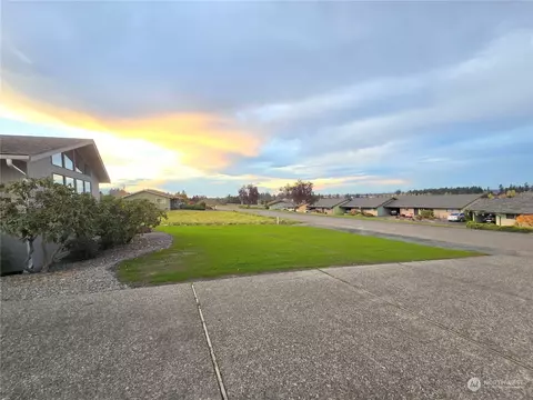 403 Norman St, Sequim, WA 98382 photo 4