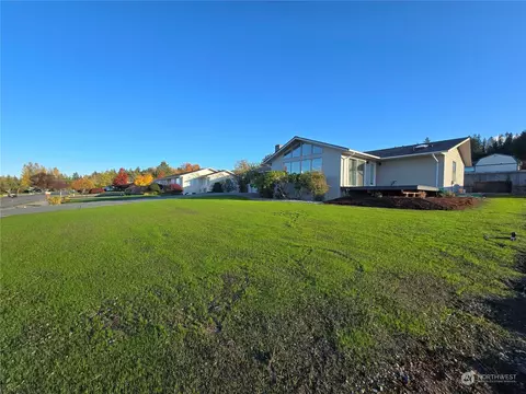 403 Norman St, Sequim, WA 98382 photo 2
