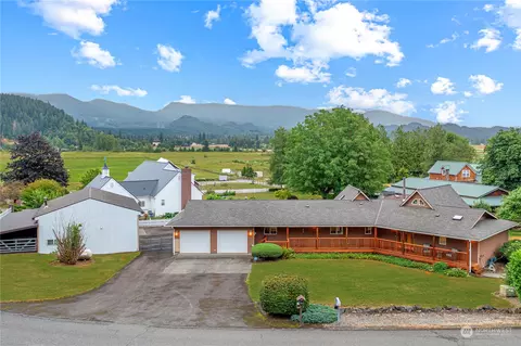 40010 278th Ave SE, Enumclaw, WA 98022