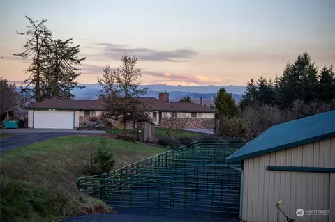 213 Curtis Hill Rd, Chehalis, WA 98532