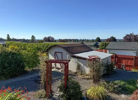 Exterior - 302 W Eunice St, Sequim, WA 98382 photo 6 of 11