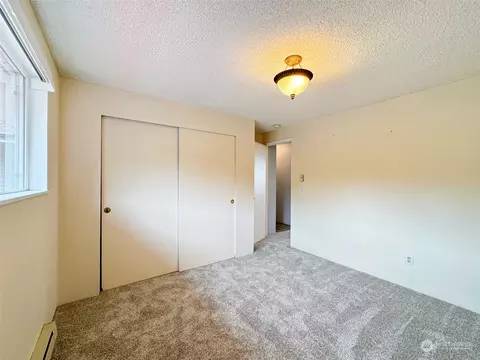 Bedroom - 302 W Eunice St, Sequim, WA 98382 photo 6 of 6