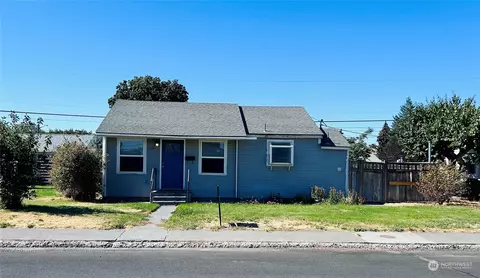 141 G St NE, Ephrata, WA 98823