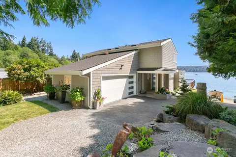 15475 Sunny Cove Dr SE, Olalla, WA 98359