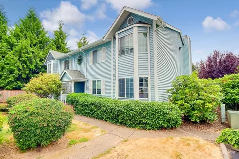 10813 SE 172nd St #2B, Renton, WA 98055