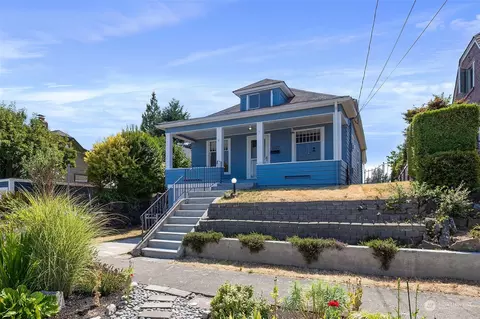 1527 7th St, Bremerton, WA 98337