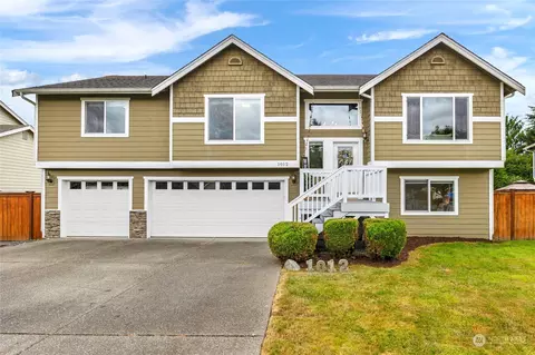 1012 Grant Pl, Snohomish, WA 98290