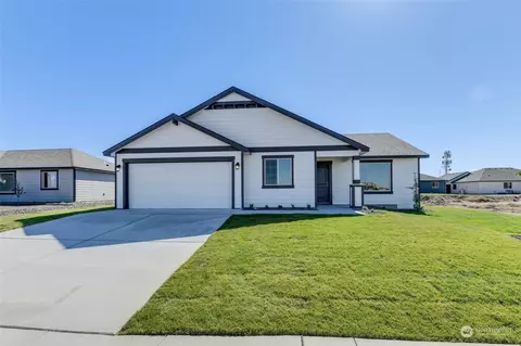 4211 W Sandy Ct, Moses Lake, WA 98837