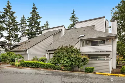 2502 S 317th St #302, Federal Way, WA 98003