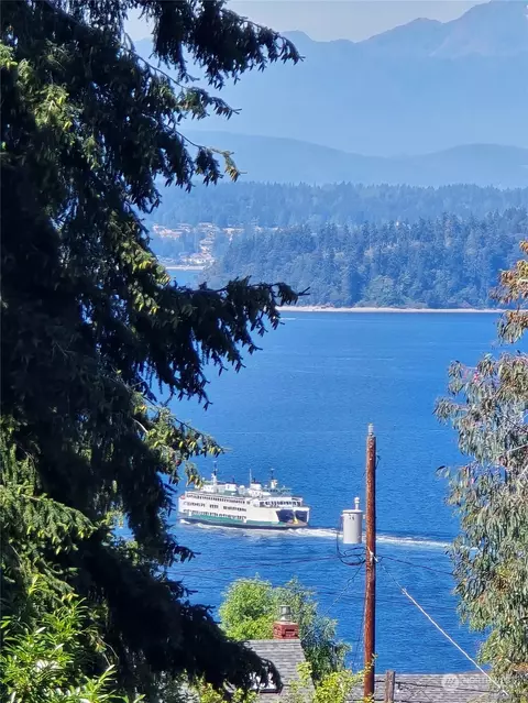 9858 California Ave SW, Seattle, WA 98136