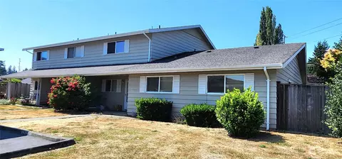 12416 SE 272nd Pl #D, Kent, WA 98030