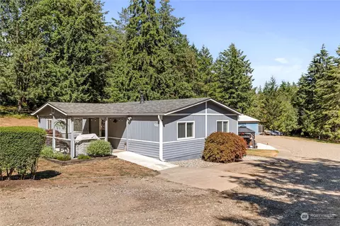 511 195th Ave SW, Lakebay, WA 98349
