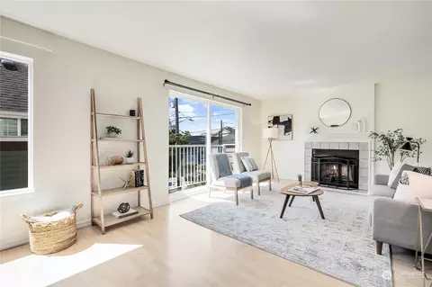 555 Prospect St #5, Seattle, WA 98109