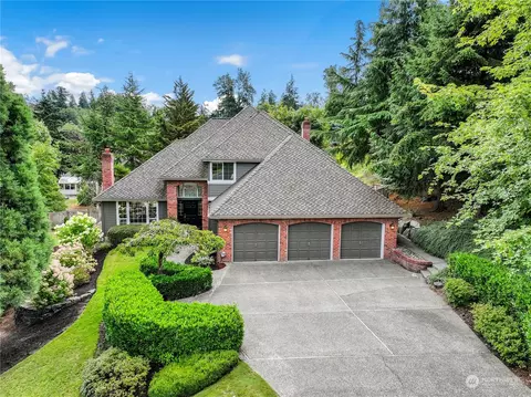 1617 Brookmonte Dr SE, Puyallup, WA 98372