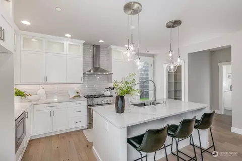 Kitchen - 20202 94th Dr NE, Bothell, WA 98011 photo 3 of 4