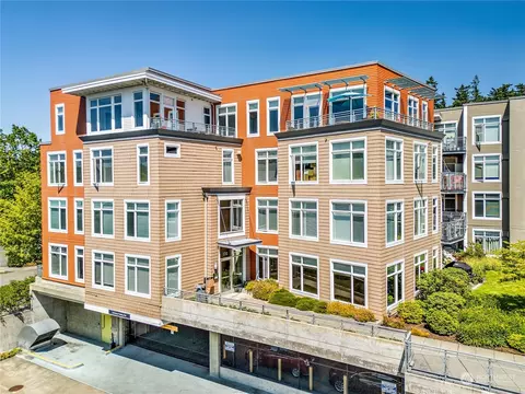 170 Harbor Square Loop NE #A408, Bainbridge Island, WA 98110