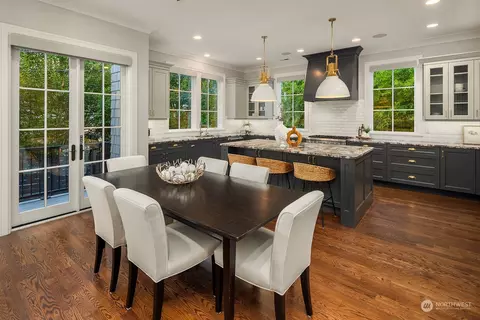 2240 38th Pl E, Seattle, WA 98112 photo 8
